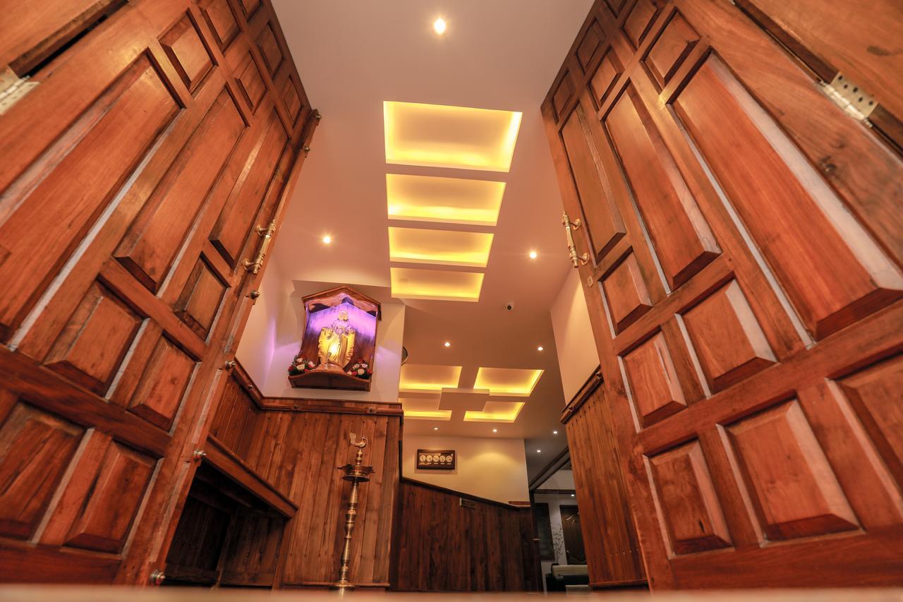Roses Inn Fortkochi Exterior photo